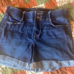 Apt 9 jean shorts